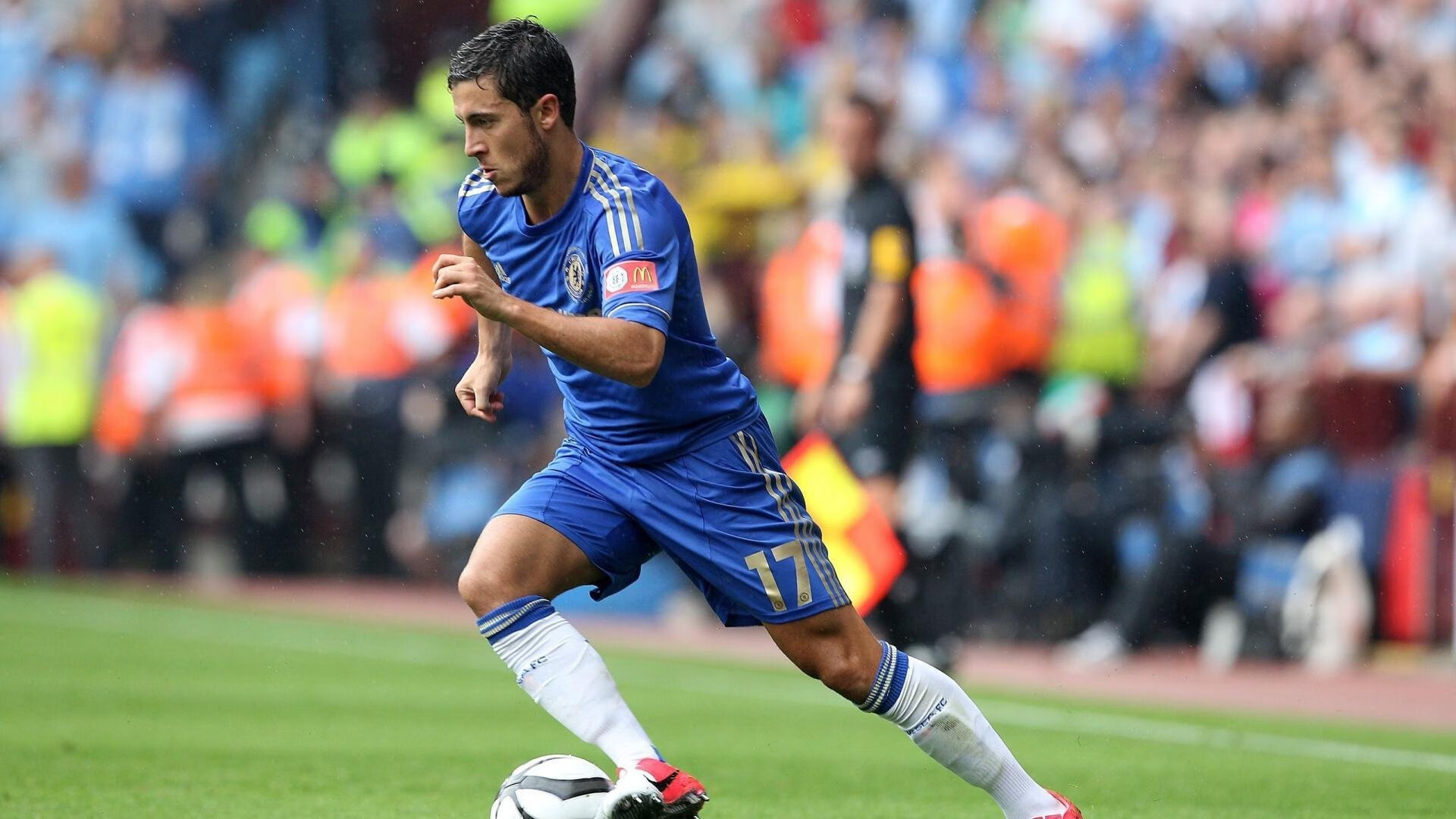 德甲拼搏精神：万众瞩目的精彩演出，德甲口号