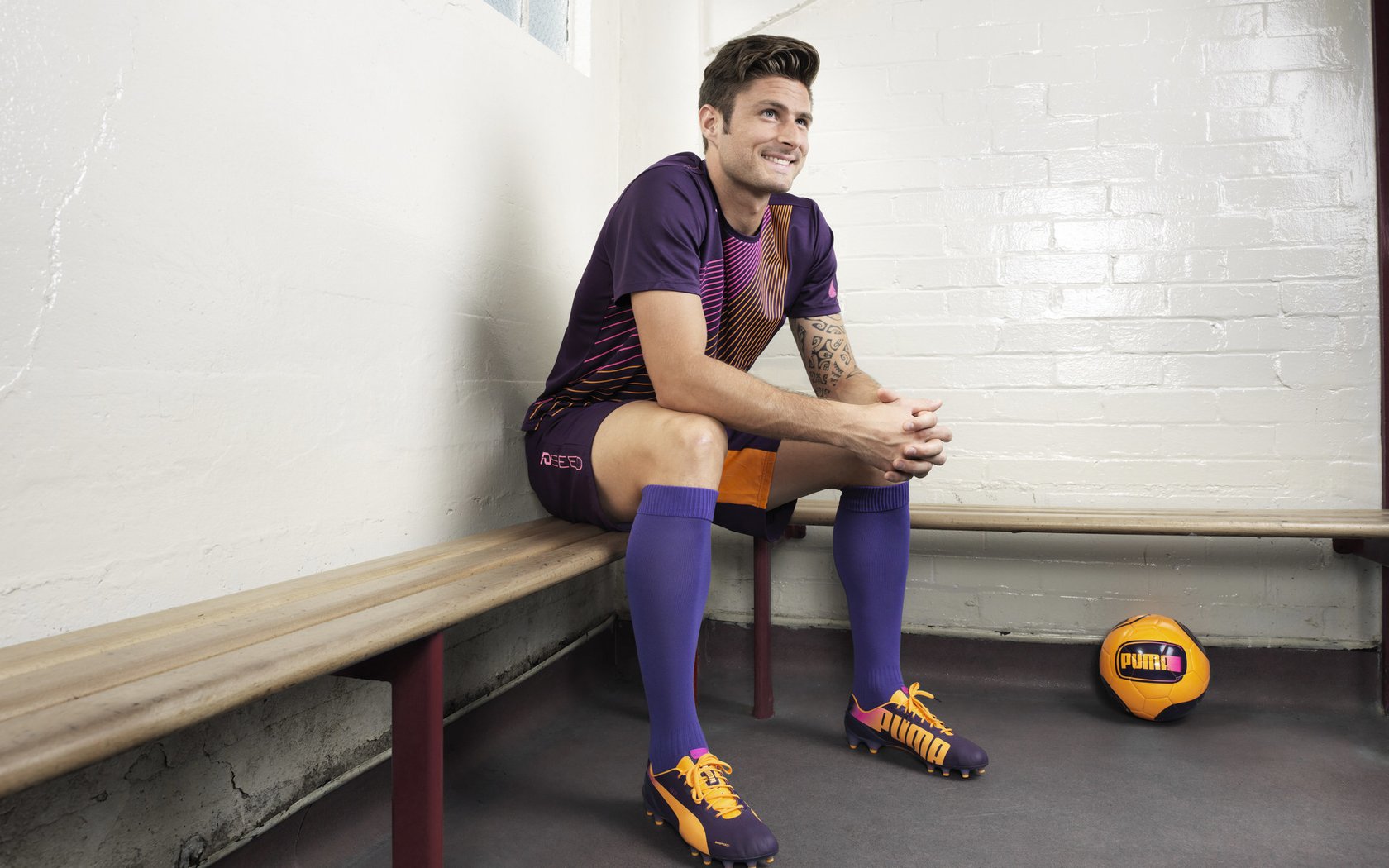 中国足球应该优先发展哪些方面，中国发展足球事业的三个目标